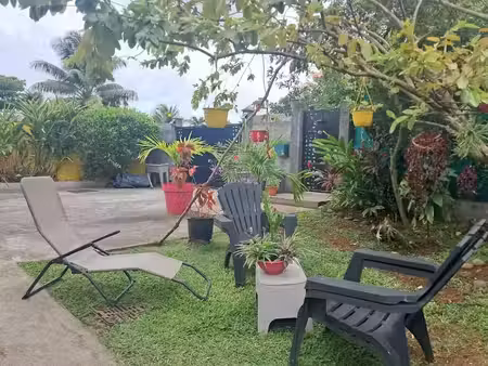 location meublée maison 3 pièces 77 m² à baie mahault (97122)  1 680 €