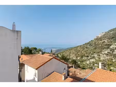 la turbie - appartement 2p de 26 m² entièrement rénové - location saisonnière autorisée