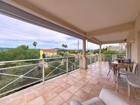 exclusivité: 78m2+ 33m2 garage/bureau +75m2 terrasses
