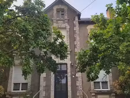 vente maison 5 pièces 295 m² à mazières-en-gâtine (79310)  234 135 €