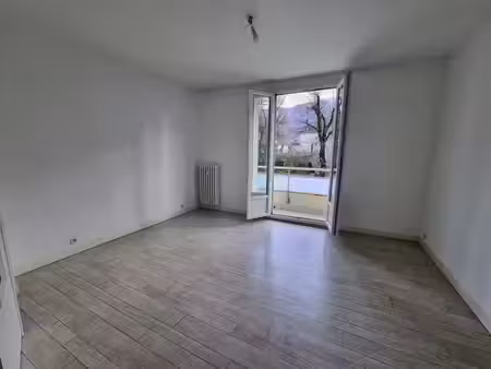 location appartement gières 38610 - - surface privée
