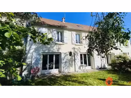 maison de 7 pièces de luxe en vente à saint-soupplets  île-de-france