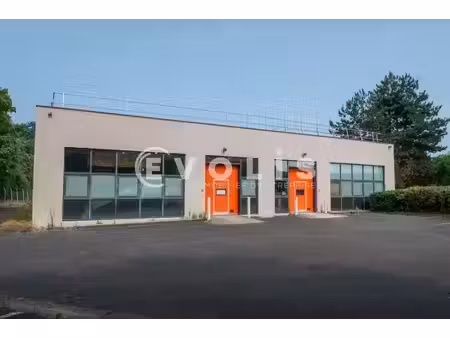 location local d'activités 2 000 m²