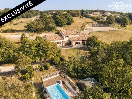 maison de 150m² sur un terrain de 2200m² à lavilledieu