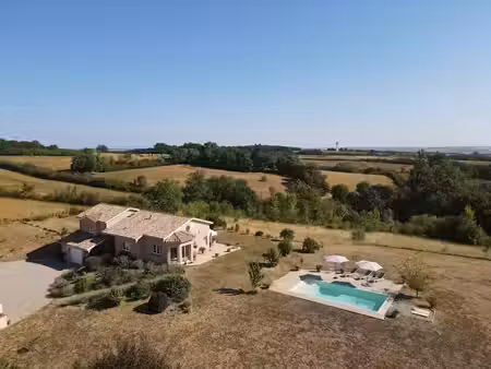 vente maison 5 pièces 145 m² à valence-sur-baise (32310)  359 000 €