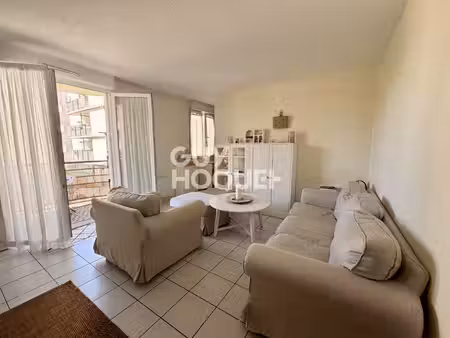 decines charpieu : appartement f2 (46 m²) à louer