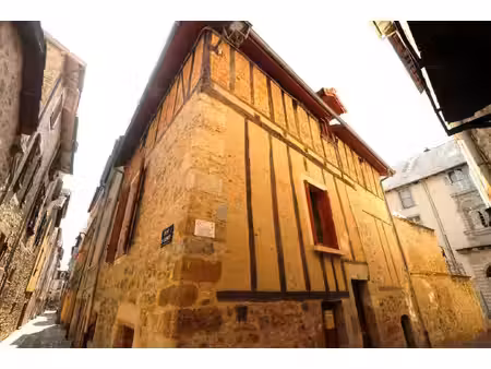 maison de caractère de 106 m² avec jardin de 73 m²  centre historique  au coeur de la...