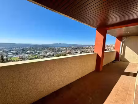 vente locaux professionnels 135 m² à grasse (06130)  279 000 €