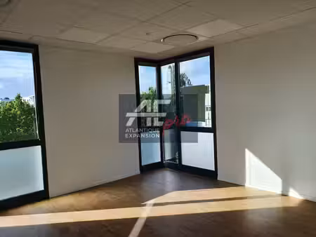 location local professionnel 33m² st nazaire 44600