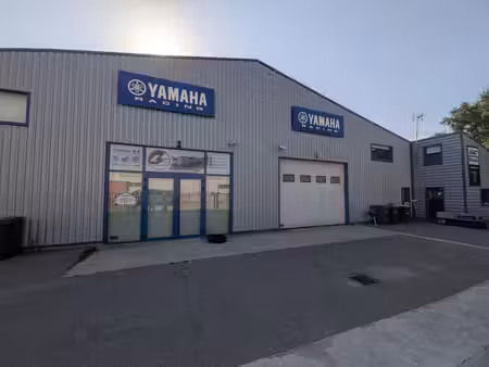 location local d’activités locqueltas 56390 400m²