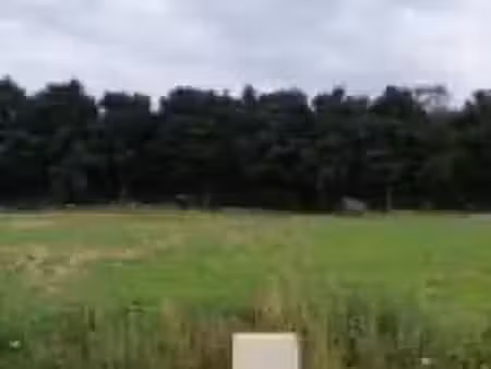 terrain à bâtir de 400 m² à bruyeres-le-chatel (91)