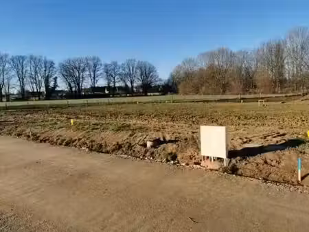terrain à bâtir de 420 m² à dannemois (91)