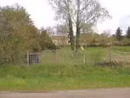 terrain à bâtir de 430 m² à fontenay-le-vicomte (91)