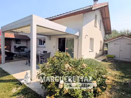 maison récente t5 sur terrain plat et clôturé