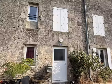 maison de ville à azay-sur-thouet (79130)
