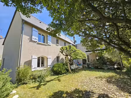 vente maison 5 pièces 170 m² souzay-champigny (49400)