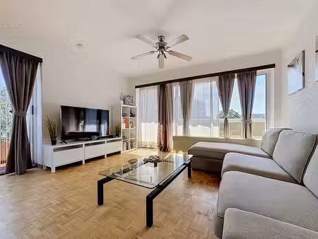 superbe appartement meublé avec balcons