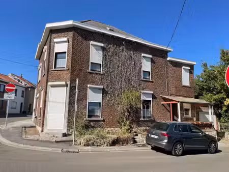 maison 3 chambres avec garage et grande cour