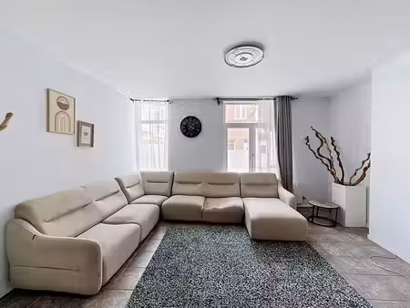 maison 3ch à rafraîchir avec beaux volumes et fort potentiel