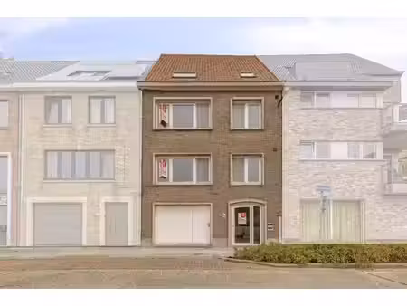 immeuble de placement à rafraîchir à vendre à blankenberge