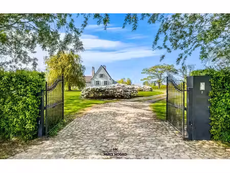 villa de campagne exclusive dans un cadre idyllique