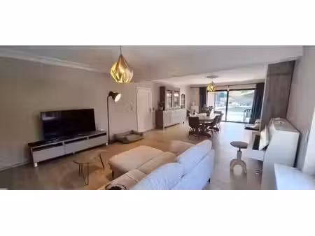 exclusieve  volledig gerenoveerde landelijke villa met 5 ...