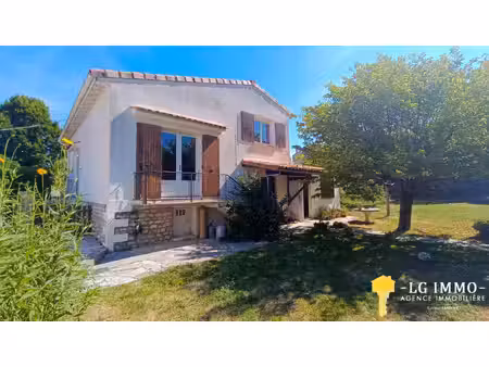 maison de bourg  4ch  studio  garages sur 1328 m2 de terrain