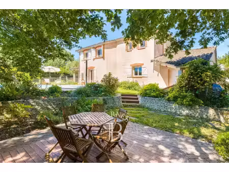 maison de luxe à vendre dans le quartier perget monturon