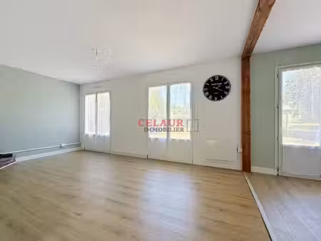 maison avec dépendance  proche lac de marcillac