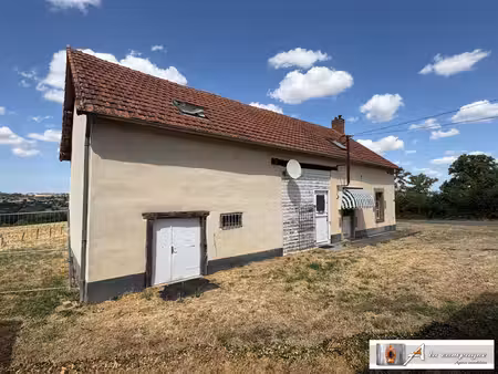 maison avec vue dégagée et presque deux hectares de terrain