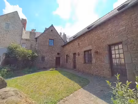 maison en pierres courcite 11 pièce(s) 200 m2