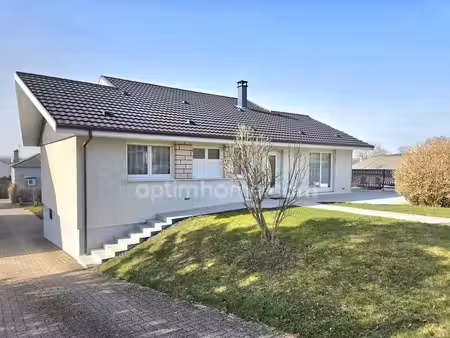 à vendre maison individuelle de plain pied sur sous-sol  5 chambres et jardin à bras sur..