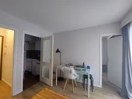 location appartement 2 pièces 26 m² à lyon 7 (69007)