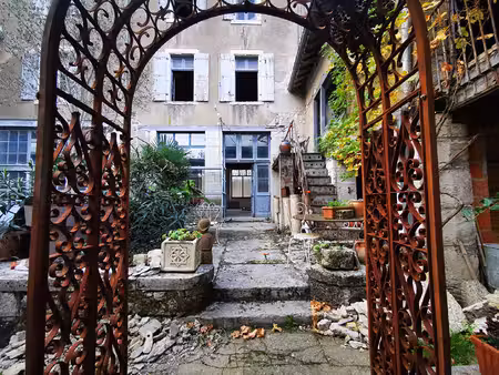 loft et atelier d'artistes dans ancienne manufacture