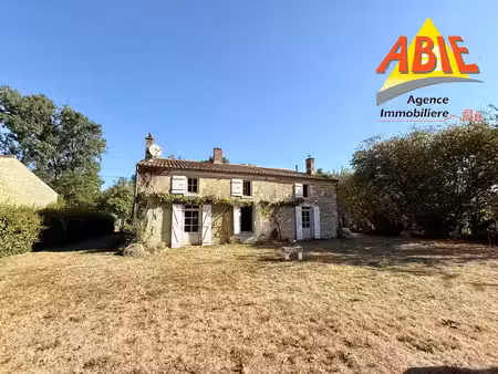 vente maison 5 pièces 230 m² saint-sigismond (85420)