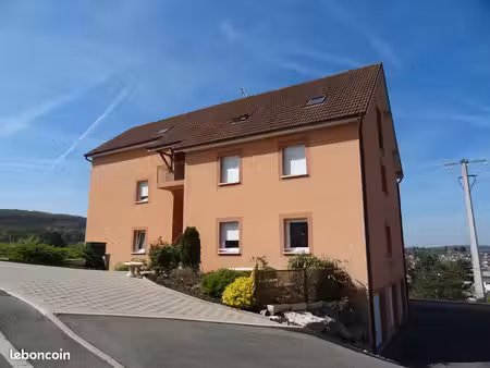 appartement t4 dans maison 2012 avec parking prive cave et garage