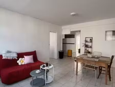 appart plein pied avec extérieur