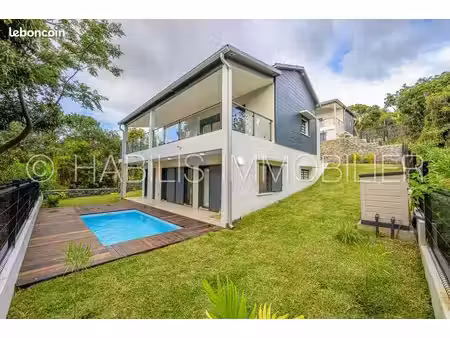 villa 5 pièces 128 m²