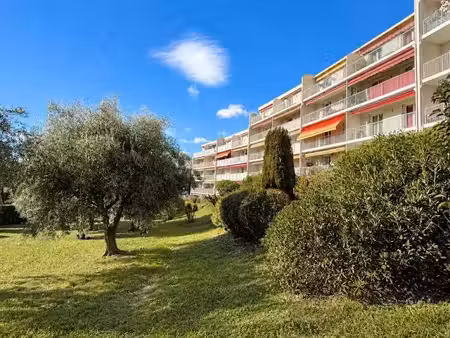 vente appartement 3 pièces 65 m² à grasse (06130)  254 000 €