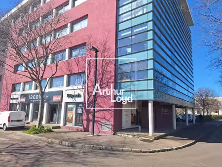 local commercial à vendre