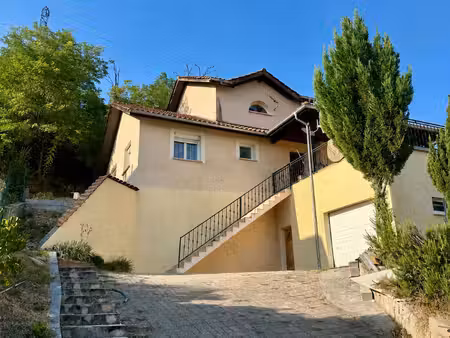 maison familiale 4 chambres avec vue dégagée