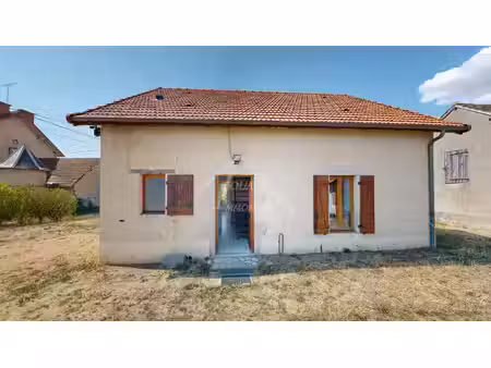 exclusivite jolie maison deux chambres et terrain