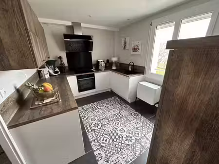 appartement type 4 avec balcon et garage