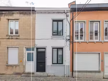 maison à rénover avec jardin au centre de hal