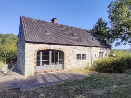 maison avec garage et jardin