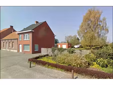 maison familiale prête à emménager avec jardin-parc près du