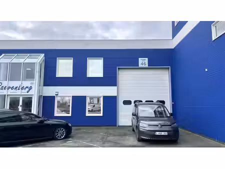 espace de stockage à louer dans le parc industriel de drong