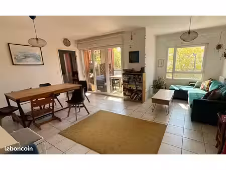 particulier vend appartement t4 bas floirac