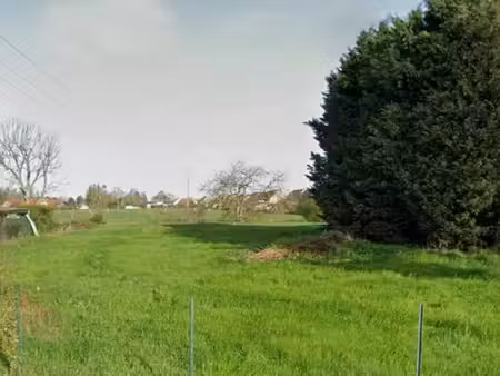 terrain 666 m² coutiches