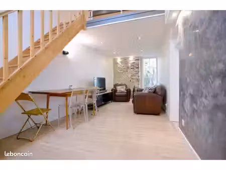 maison à louer à l'année - résidence secondaire uniquement